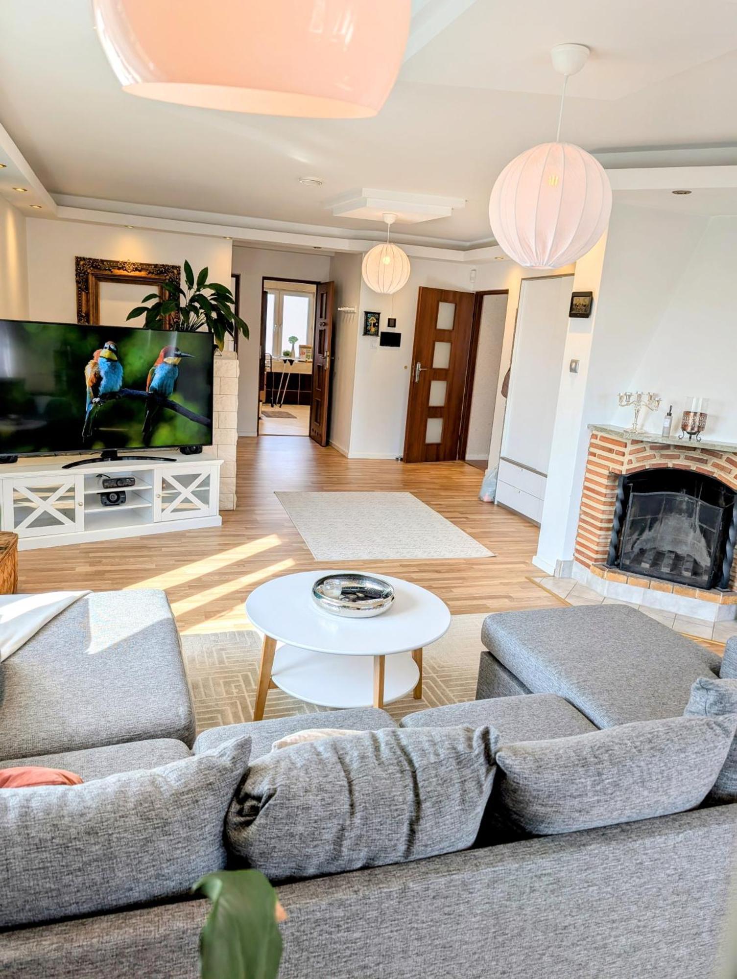 Luxury Villa 130 M2 Centrally カトリネホルム エクステリア 写真